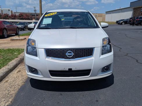 Used 2012 Nissan Sentra 2.0 SR w/ Convenience Pkg FWD image 2