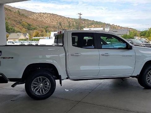 New 2024 Chevrolet Colorado LT w/ LT Convenience Package III image 38