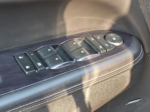 Used 2017 Buick Enclave Premium w/ Trailering Package image 18