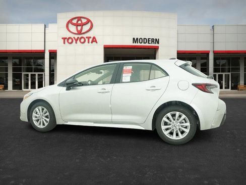 New 2026 Toyota Corolla SE image 12