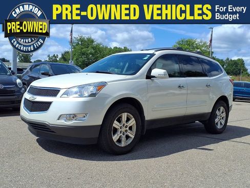 Used 2012 Chevrolet Traverse LT FWD image 1