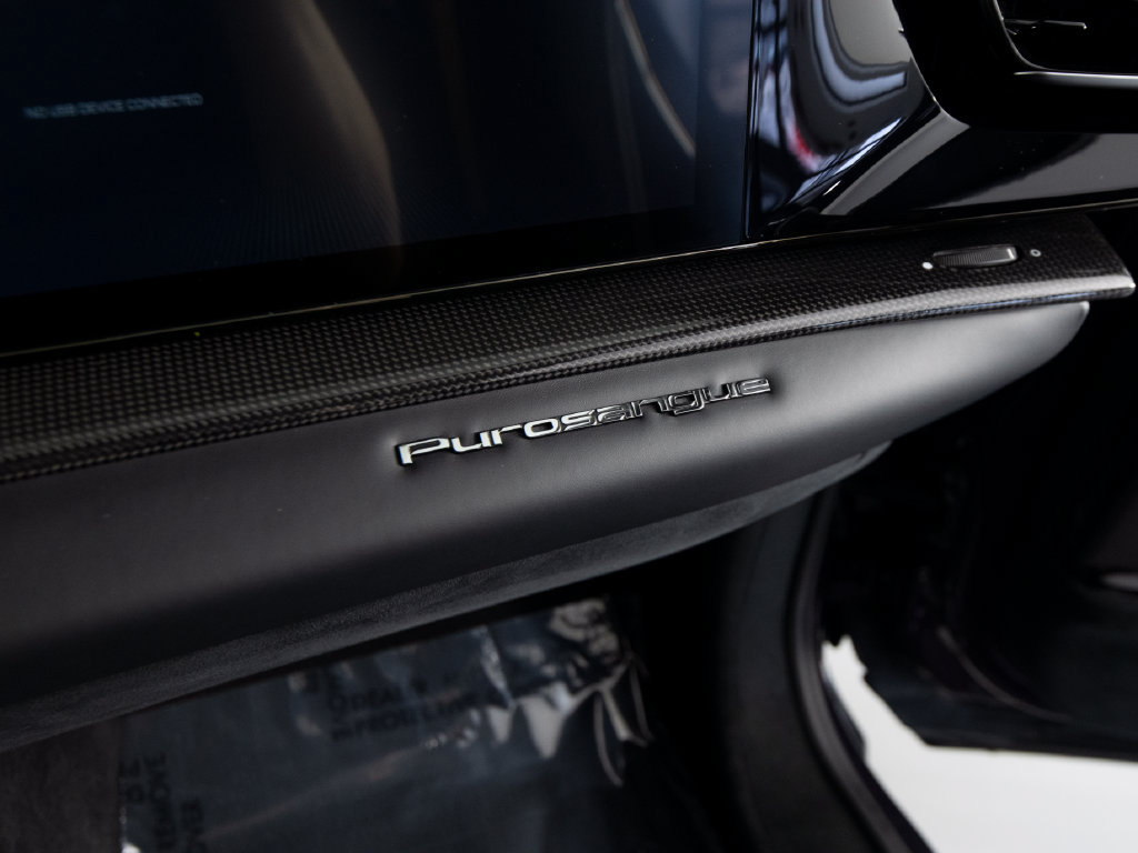 Used 2025 Ferrari Purosangue AWD/4WD image 28