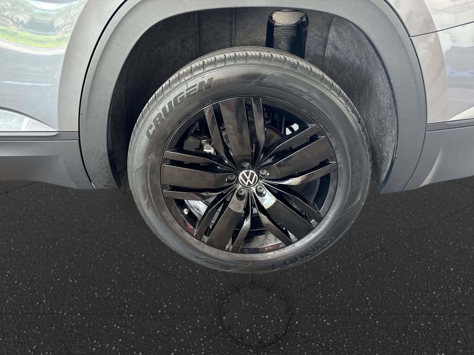 Used 2024 Volkswagen Atlas SE FWD image 20