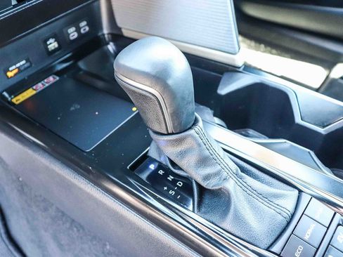 Certified 2025 Toyota Camry SE w/ Convenience Package FWD image 24