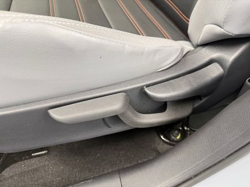 Used 2024 Nissan Kicks SR w/ SR Premium Package image 41