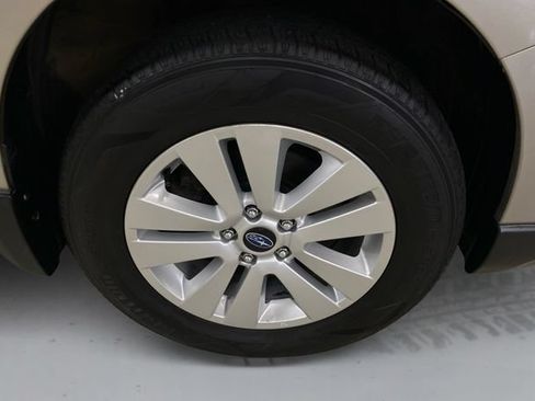 Used 2017 Subaru Outback 2.5i Premium AWD/4WD image 15