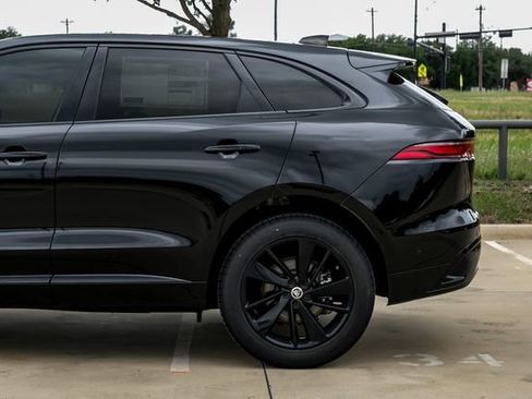 Used 2026 Jaguar F-PACE R-Dynamic S AWD/4WD image 15