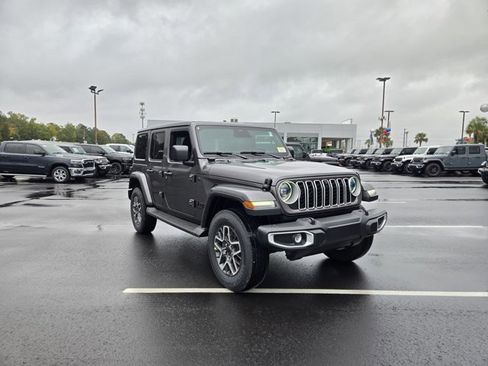 New 2026 Jeep Wrangler Sahara AWD/4WD image 3