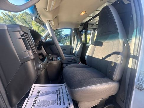 Used 2019 GMC Savana 2500 w/ Driver Convenience Package RWD image 15
