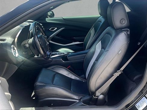 Used 2023 Chevrolet Camaro LT w/ Technology Package RWD image 27