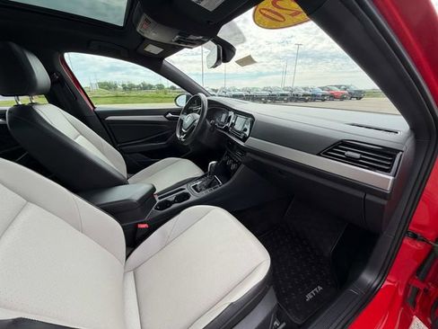 Used 2020 Volkswagen Jetta R-Line w/ R-Line Cold Weather Package FWD image 23