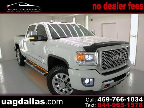 Used 2016 GMC Sierra 2500 Denali w/ Duramax Plus Package AWD/4WD image 1