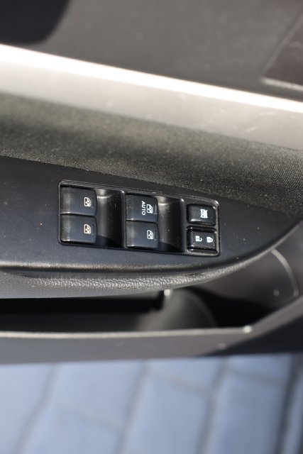 Used 2014 Subaru Outback 2.5i Premium AWD/4WD image 11
