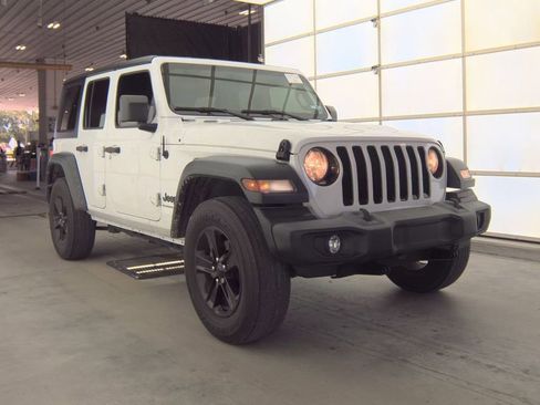 Used 2023 Jeep Wrangler Sport AWD/4WD image 3