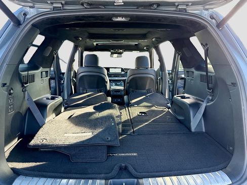 Used 2022 Hyundai Palisade Calligraphy image 7