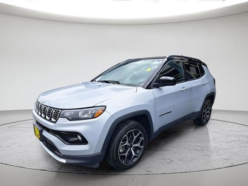 Used 2025 Jeep Compass Limited AWD/4WD image 1
