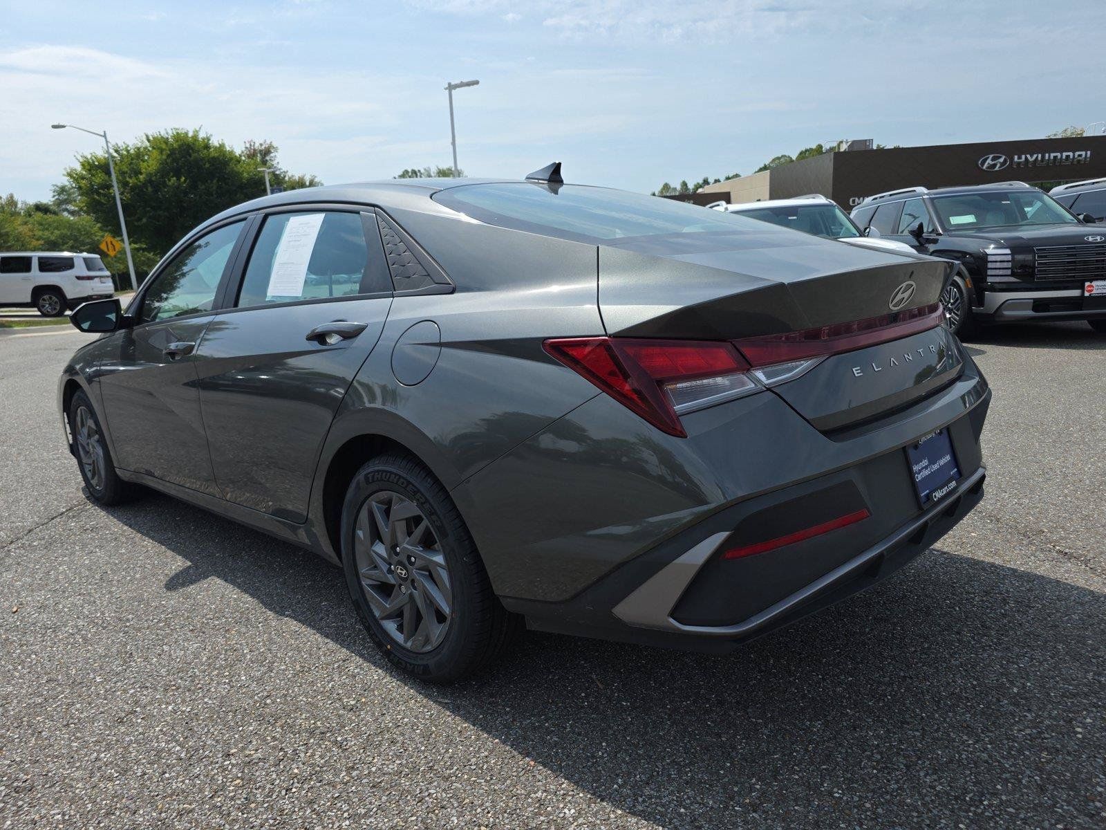 Certified 2024 Hyundai Elantra SEL FWD image 4
