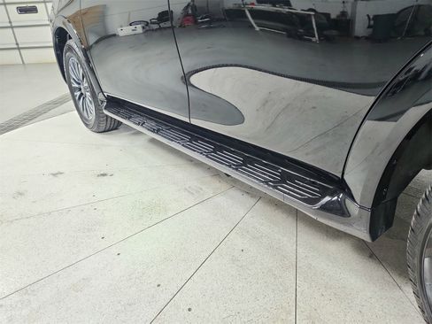 Used 2023 Nissan Armada SL w/ Midnight Edition Package image 48