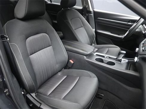 Used 2022 Nissan Altima 2.5 SV image 26