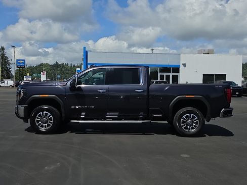Certified 2024 GMC Sierra 3500 SLT w/ SLT Premium Package AWD/4WD image 6