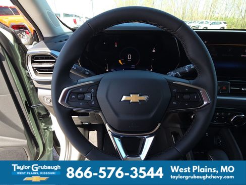 New 2026 Chevrolet TrailBlazer LT w/ Convenience Package FWD image 17