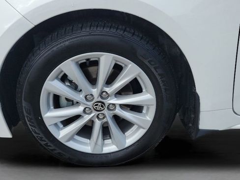 Used 2023 Toyota Corolla SE image 32