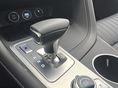 New 2026 Genesis G70 2.5T Prestige image 20