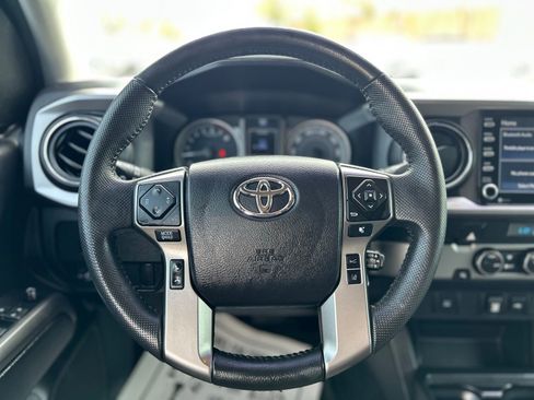 Used 2021 Toyota Tacoma SR5 image 19