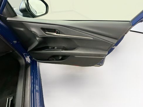 Used 2025 Toyota Camry SE FWD image 32