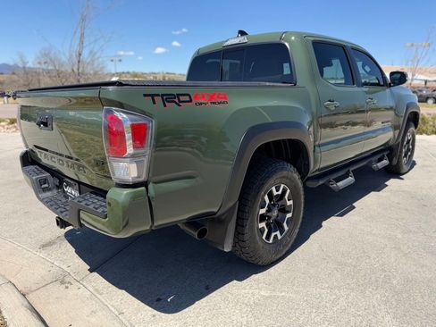 Used 2022 Toyota Tacoma TRD Off-Road AWD/4WD image 8