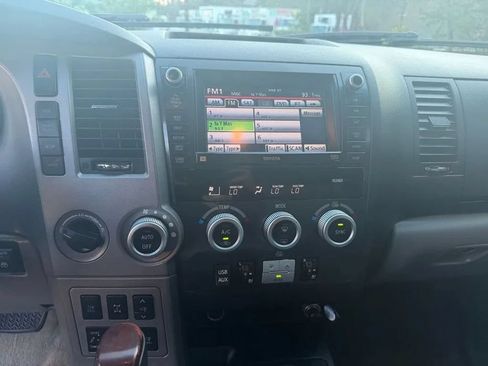 Used 2011 Toyota Sequoia Platinum AWD/4WD image 16
