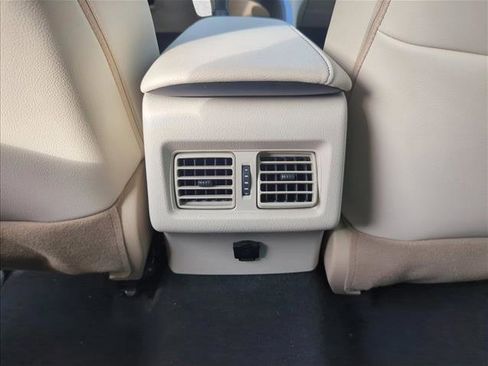 Used 2024 Toyota Camry XLE image 17