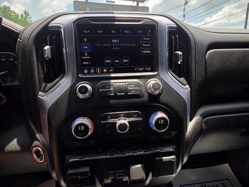 Used 2019 GMC Sierra 1500 SLE w/ SLE Value Package AWD/4WD image 11