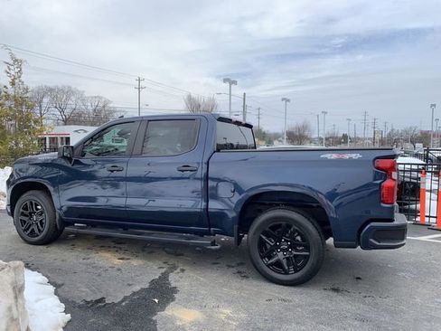 Used 2023 Chevrolet Silverado 1500 Custom image 5