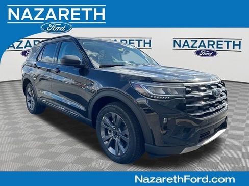 New 2026 Ford Explorer Active w/ Active Comfort Package image 1