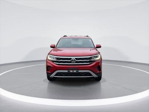 Certified 2022 Volkswagen Atlas SE w/ Black Wheel Package image 3