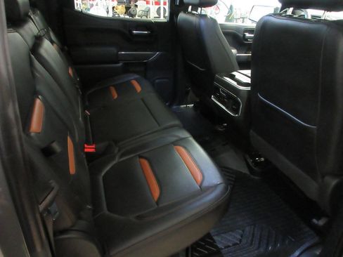 Used 2020 GMC Sierra 1500 AT4 w/ AT4 Premium Package image 18