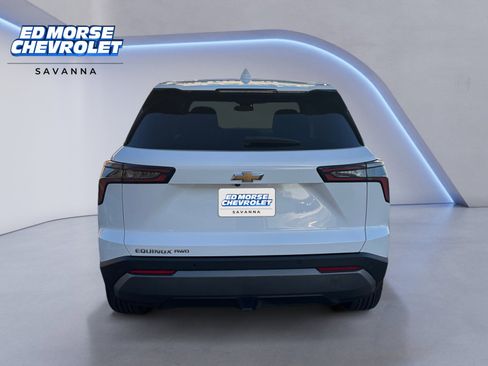 Used 2025 Chevrolet Equinox LT image 4