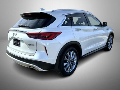 Used 2020 INFINITI QX50 Luxe w/ Navigation Package image 5