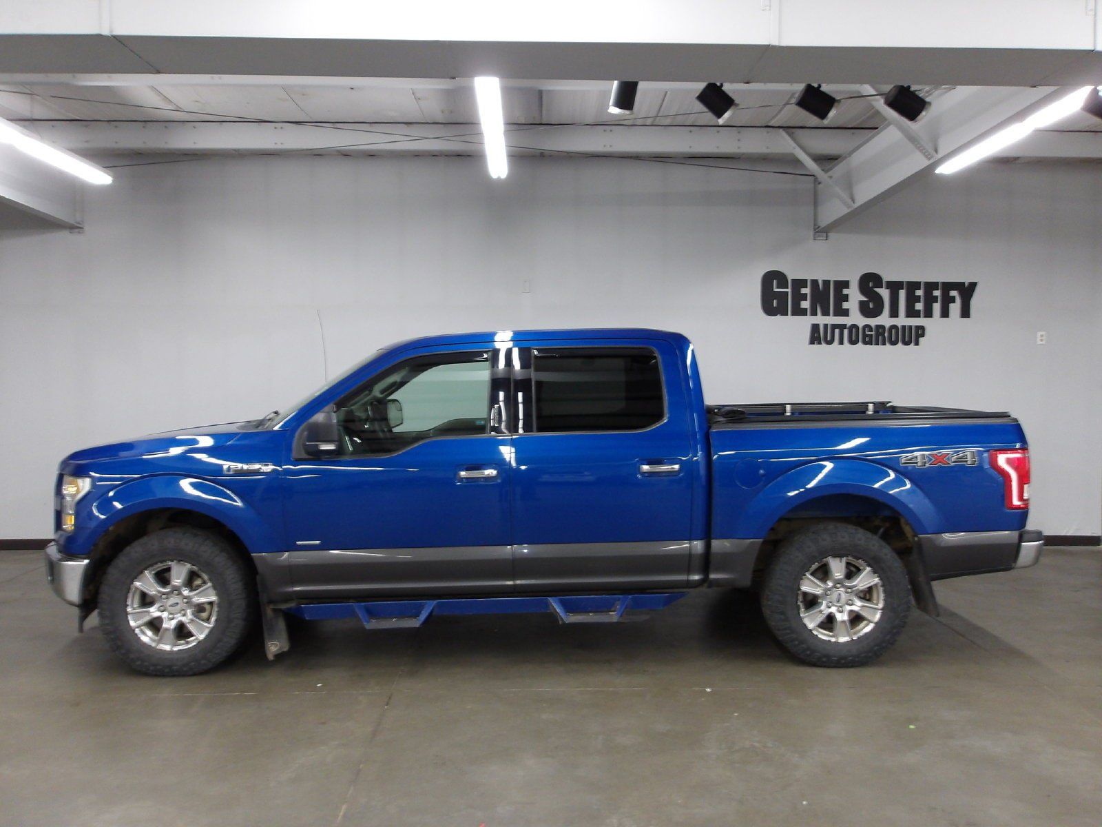 Used 2017 Ford F150 XLT w/ Equipment Group 302A Luxury AWD/4WD image 8