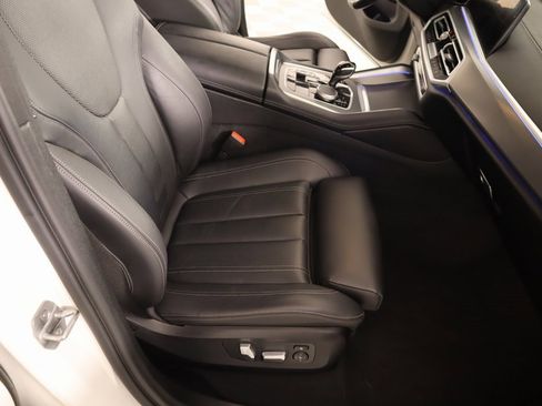 Used 2022 BMW X6 xDrive40i image 15