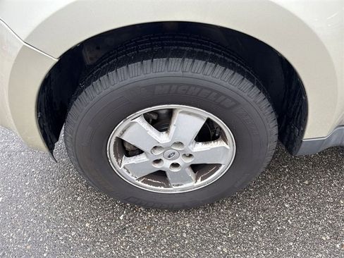 Used 2012 Ford Escape XLT image 8