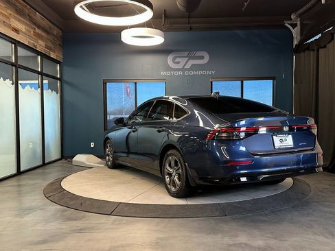 Used 2023 Honda Accord EX-L image 5