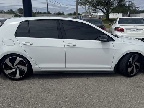 Used 2019 Volkswagen GTI SE FWD image 9