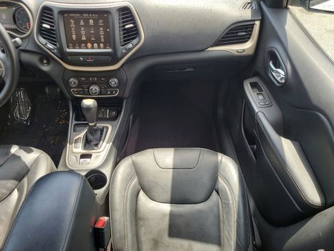 Used 2016 Jeep Cherokee High Altitude image 17