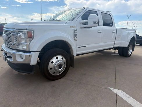 Used 2022 Ford F450 Lariat w/ Lariat Value Package AWD/4WD image 6