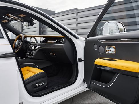 Used 2025 Rolls-Royce Ghost Black Badge image 21