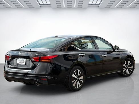 Used 2020 Nissan Altima 2.5 SV FWD image 8