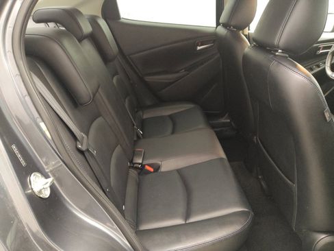 Used 2019 Toyota Yaris XLE FWD image 19