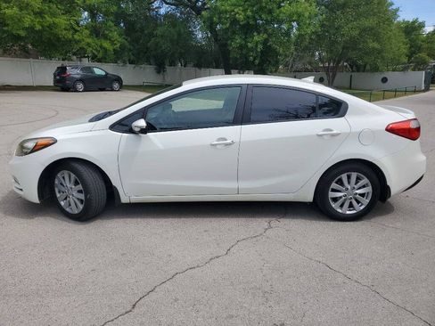 Used 2014 Kia Forte LX FWD image 3